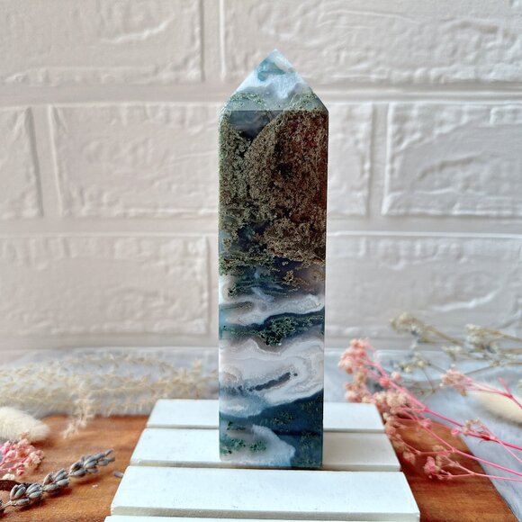 Beautiful Moss Agate Tower Obelisk - Picture 3 of 9